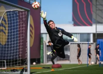 Ter Stegen yagarutse mu izamu, mu gihe abakinnyi 10 ba FC Barcelona baruhukijwe kubw’urugamba rwa UEFA