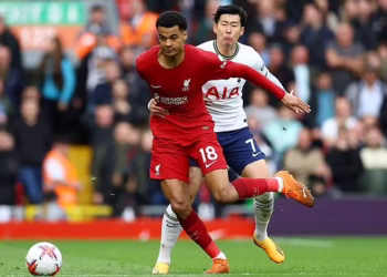 Amakipe akomeye akomeje guhanganira abakinnyi beza