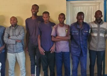 Bamwe mu bapolisi ba Uvira baribafashwe na Wazalendo uko byabagendekeye