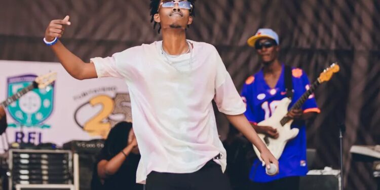 Afrique ati “Kubeshywa no gukinirwa ku mubyimba ni ibintu binsenya.