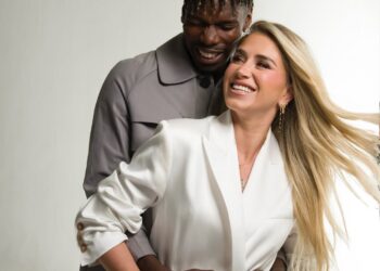 Zulay Pogba yerekanye urukundo rudasanzwe afitiye umugabo we Paul Pogba, ahakana ibyo kumutererana.