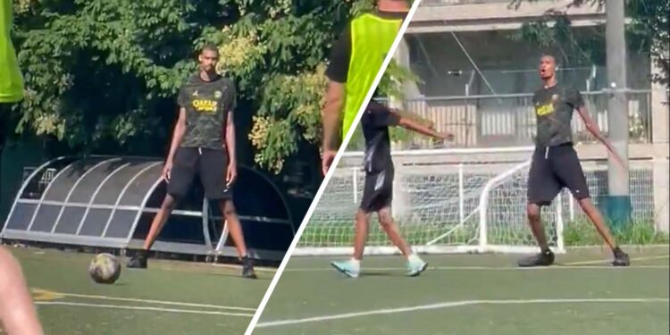 Victor Wembanyama nyuma yo kugaragaza ko na ruhago ayibasha yateye coup franc y’amateka