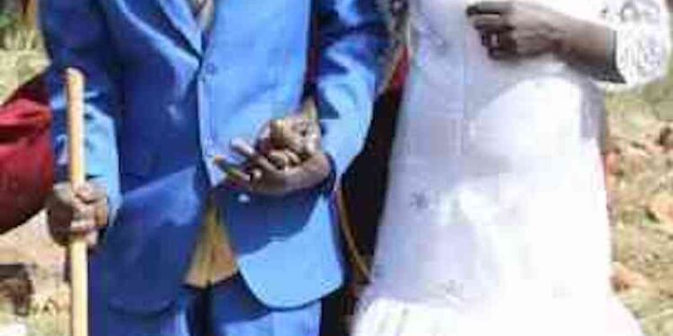 Rwamagana: Abari bameranye neza, barakozanyaho agatoki ku kandi!