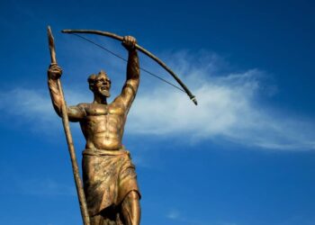 Abazungu baje kudutambamira amateka, batwigisha ko Umwami Ruganzu II Ndoli yari igicucu