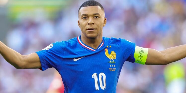 Kylian Mbappé akomeje kwandika amateka mu ikipe y’Igihugu y’u Bufaransa