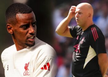 Arne Slot yasobanuye icyatumye Isak atagaragara mu mukino