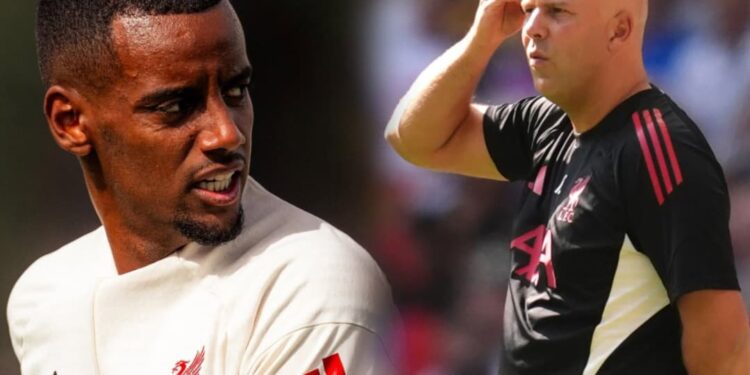 Arne Slot yasobanuye icyatumye Isak atagaragara mu mukino