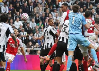 Arsenal iyoboye amakipe mu Bwongereza afite ibitego byinshi biva muri koruneri