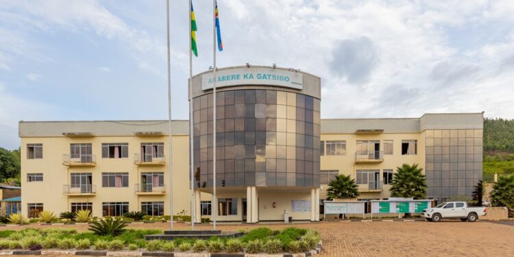 Gatsibo: Umugabo waketswe ko yibye inka, yishwe atewe imisumari mu mutwe