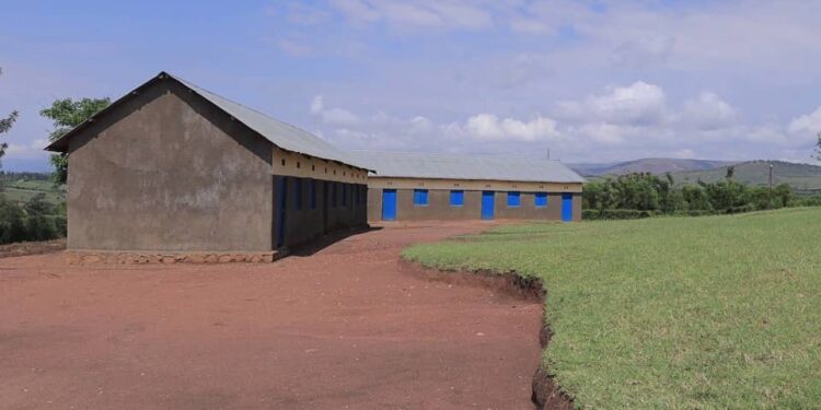 Ababyeyi ba Tabagwe batunguwe n’ifungwa ry’ishuri ryigishirizwagaho abana babo