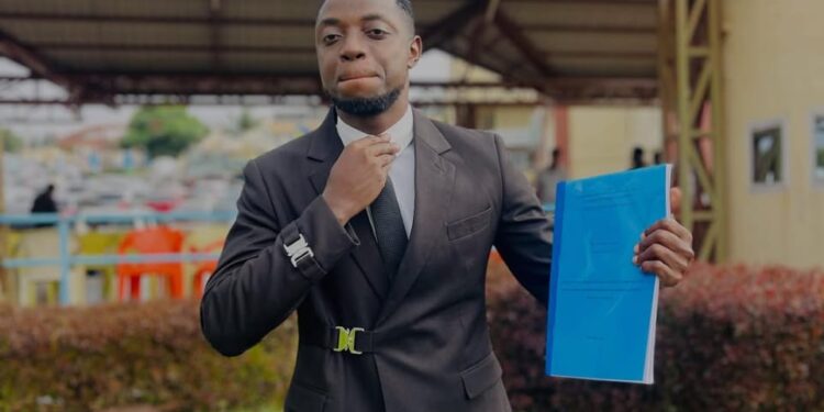 5K Etienne yasoje kaminuza, amurika umushinga uhanitse mu ikoranabuhanga