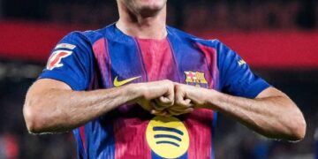 Robert Lewandowski yagarutse mu myitozo, nyuma y’imvune yaramaranye iminsi