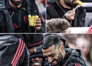 Mohamed Salah yatunguye benshi ubwo ikipe ye yanyagirwaga na Crystal Palace we yarari kurya inanasi