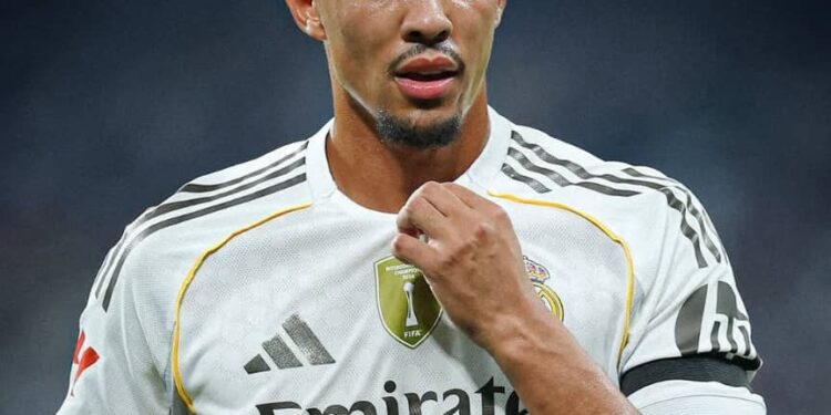 Trent Alexander-Arnold: “Ninsinda Liverpool, sinzabyishimira”