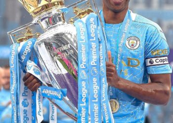 Fernandinho yasezeye gukina umupira w’amaguru nk’uwabigize umwuga