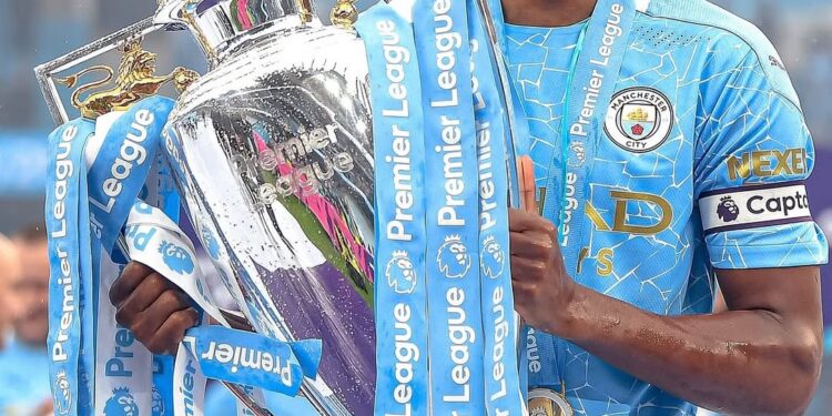 Fernandinho yasezeye gukina umupira w’amaguru nk’uwabigize umwuga