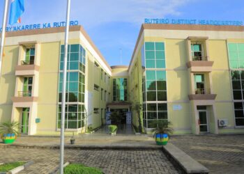 Rutsiro: Umupolisi yarashe umugabo n’umukozi wa DASSO
