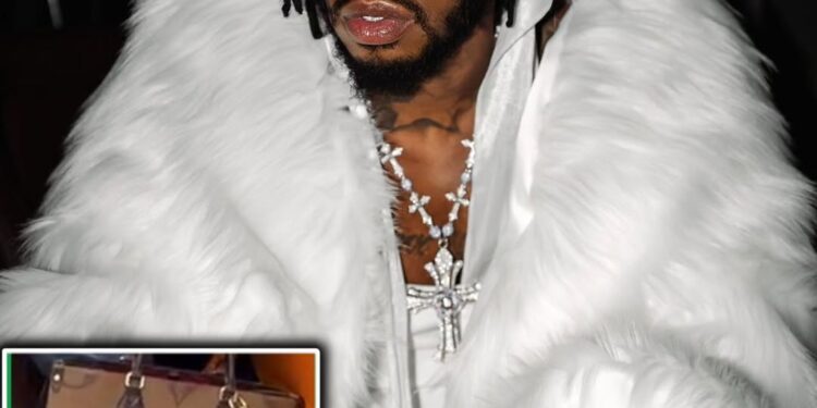 Diamond Platnumz yongeye kugaragaza urwego rwe mu mideli, nyuma yo kugaragaza isakoshi ihenze ya Louis Vuitton