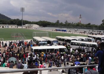 Polisi y’u Rwanda yagiriye inama abagenzi bakora ingendo muri iyi minsi mikuru