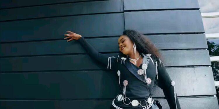 Indirimbo ivugwaho ubujura: Marina n’ubuyobozi bwe basobanura uko byagenze mu myaka ine bayimaranye