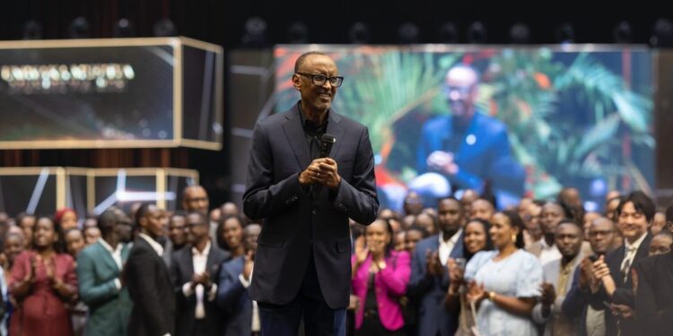 Perezida Kagame yashimye uruhare rw’Abanyarwanda mu rugendo rw’iterambere n’umutekano w’igihugu