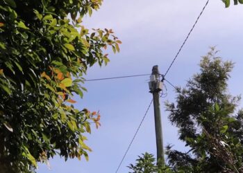 Muhanga: Abatuye Muyebe barinubira REG ku bibazo bya Cash Power