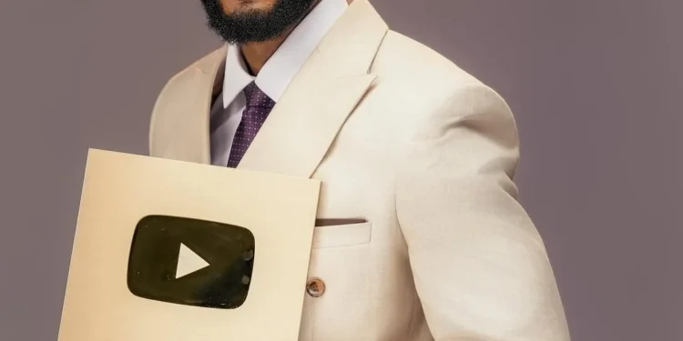 YouTube yasibye channel ya Rocky Kimomo yari imaze kugera kuri miliyoni imwe y’abiyandikishije