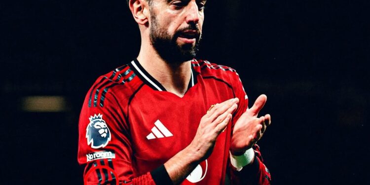 Bruno Fernandes yababajwe no kumva ko ikipe ya Manchester United yiteguye kumurekura akagenda