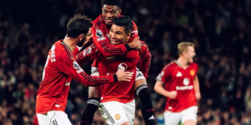 Manchester United iri mu bihe bikomeye byo gufata ibyemezo bikomeye ku hazaza h’ikipe