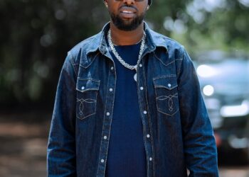 Eddy Kenzo yasubiye ku ntebe y’ishuri