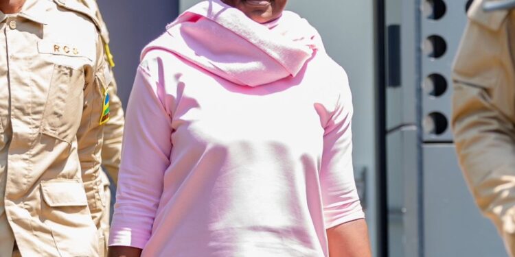 Urukiko rw’Ikirenga rwemeye kwakira ikirego cya Ingabire ku ngingo ya 106