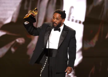 Kendrick Lamar yanditse amateka mu bihembo bya Grammy Awards