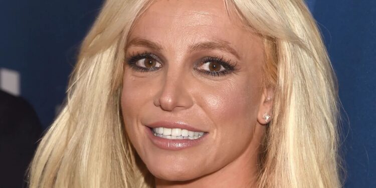 Britney Spears yinjije asaga miliyoni 200$ kubera kugurisha katalogi y’indirimbo ze