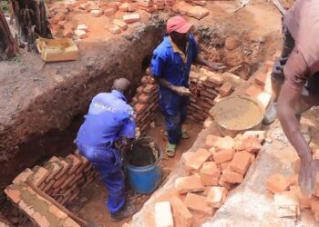 Burera: Abaturage babangamiwe no kubura amarimbi rusange