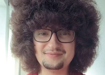 Frank Illet akomeje gutegereza intsinzi eshanu ngo yogoshe umusatsi