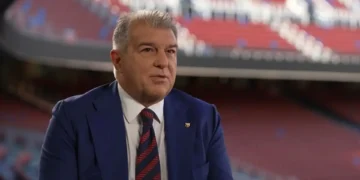 Joan Laporta ari mu bibazo bikomeye, nyuma yo kutishimirwa n’abanyabigwi b’ikipe ya FC Barcelona