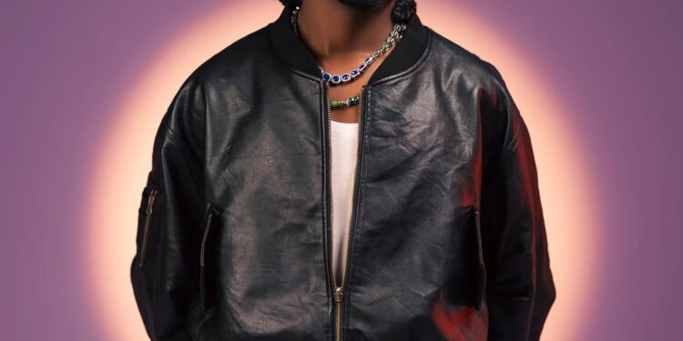 Chiboo akomeje kwibikaho igikundiro cy’abakunzi b’umuziki nyarwanda, nyuma yo gushyira hanze indirimbo “KARE”