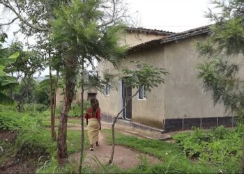 Muhanga: Umugore arasaba ubutabera, nyuma yo kwamburwa urugo yubatse