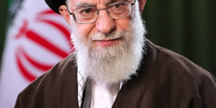Mojtaba Khamenei umuhungu wa Ali Khamenei uvugwa ku buyobozi bwa Iran