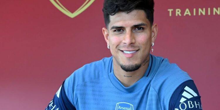 Arsenal yamaze kwibikaho umukinnyi Piero Hincapié