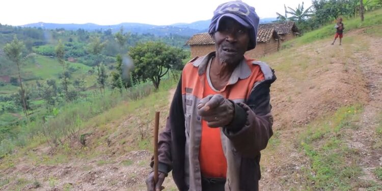 Kamonyi: Kubera amakimbirane umusaza w’imyaka 77 yasenyewe inzu