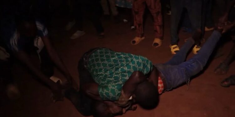 Nyagahandagazi: Abatuye bahangayikishijwe n’urugomo rw’urubyiruko rwishora mu biyobyabwenge