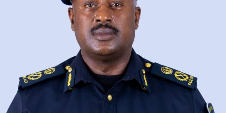 Perezida wa Repubulika y’u Rwanda, Paul Kagame yazamuye mu ntera abapolisi 5,746 barimo abageze ku rwego rwa CP