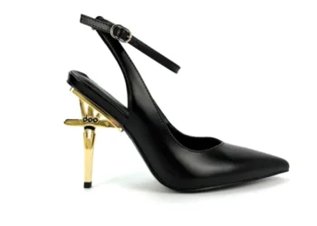 Niyitanga Olivier yashyize hanze inkweto nshya za ‘haut talon’