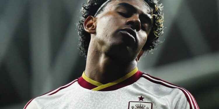 Lamine Yamal yagize ubutumwa agenera abafana bakoze ivangura rishingiye ku idini rye