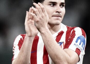 Atlético Madrid yatangaje ko itizeye na gato ikipe ya Real Madrid mu rugendo rwo gushaka rutahizamu wabo, Julián Álvarez
