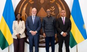 Kagame yakiriye abayobozi ba The Wood Foundation, baganira ku buhinzi n’ubuvuzi bw’abana