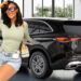 Mercedes-Benz GLC 300 4MATIC, Imwe Mumodoka Zihenze Yaguzwe N’Umukire kazi MUYANGO Claudine, anahita ayambika plaque iriho Izinarye.